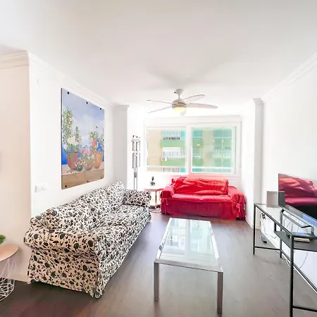 Appartement 150 M From El Palo Beach, Málaga